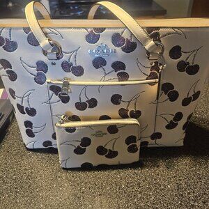 NWT Coach Station Tote Bag With Cherry Print with Matching Wristlet Set